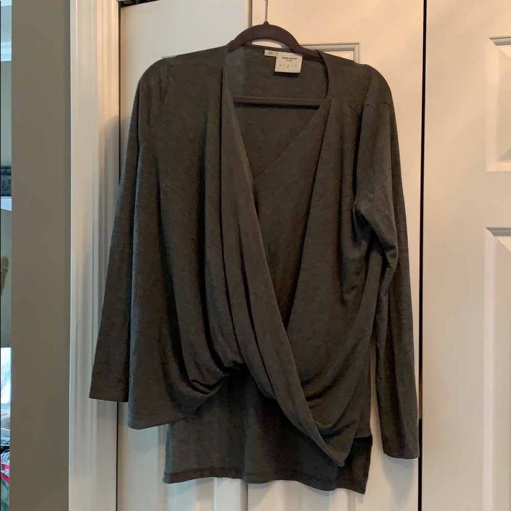 Long sleeve twist front top